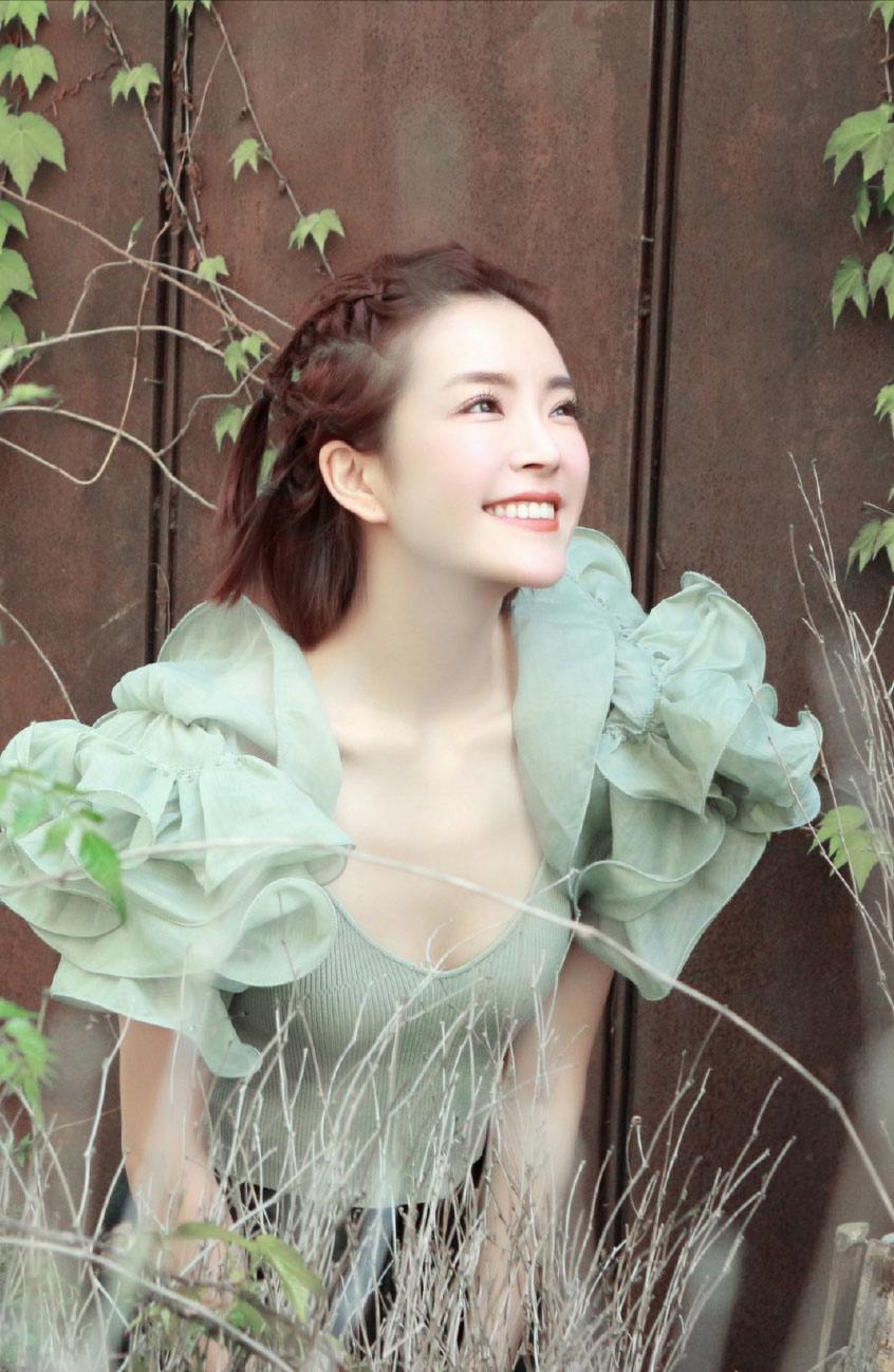 种丹妮的简单介绍