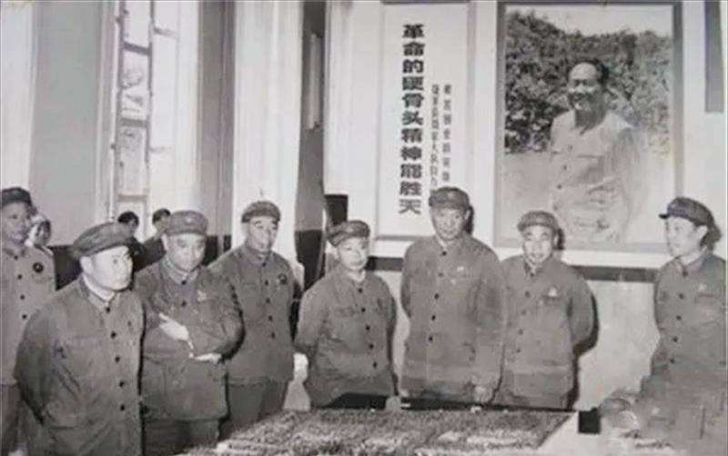 张震中将，张震上将去世追悼会