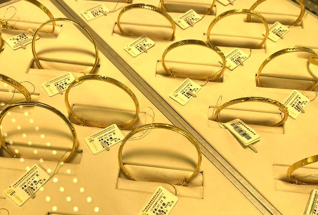 预计2023年黄金多少钱一克，黄金多少钱一克2020年今天买多少钱一克