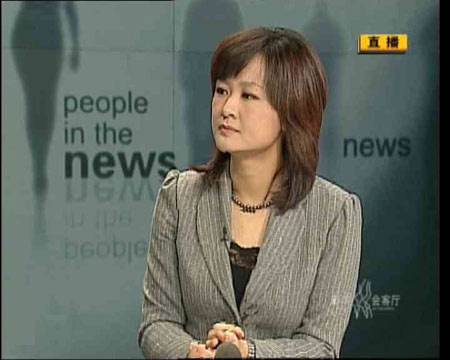 央视主持人李小萌，央视主持人李小萌图片