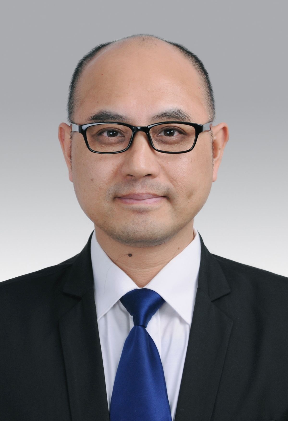 陈国伟，陈国伟悠然生的简历