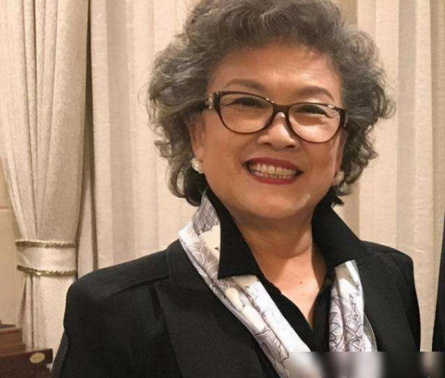 演员宋春丽简历，演员宋春丽个人简历