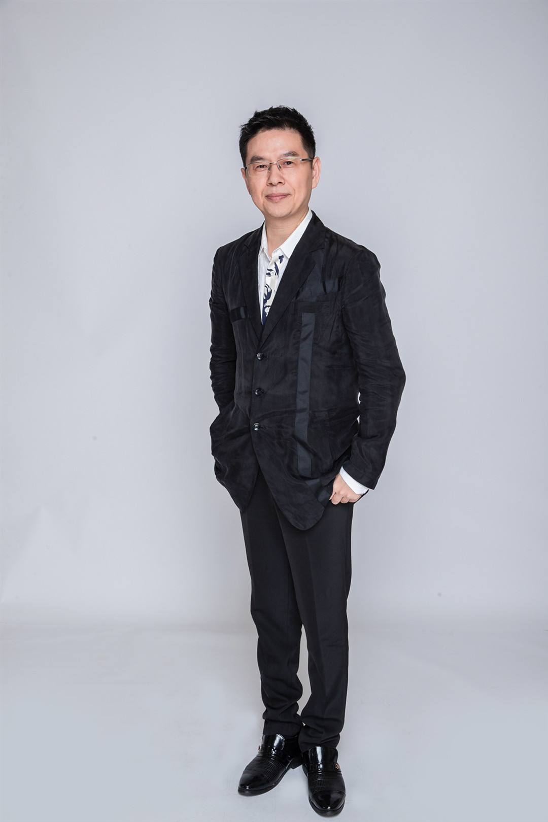 郦波老师，郦波老师结了几次婚