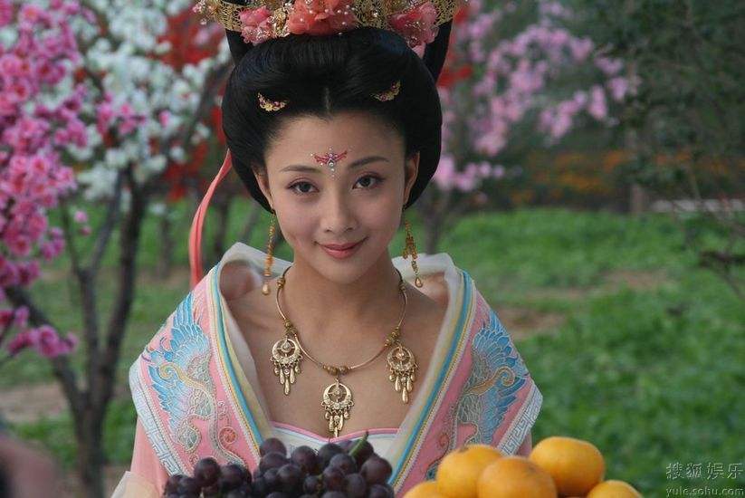 女演员殷桃，女演员殷桃个人资料简介