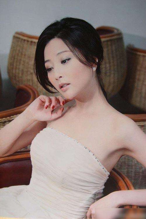 女演员殷桃，女演员殷桃个人资料简介