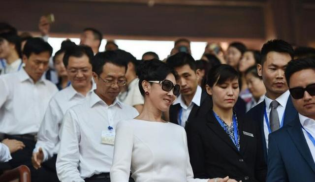 林宁，林宁一共结了几次婚