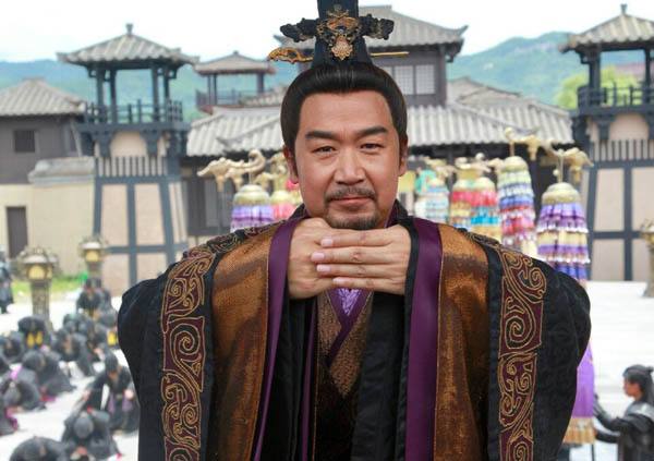 吕布为，吕布为曹操所缚文言文翻译
