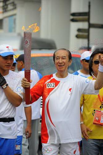 澳门首富，澳门收复时间是哪一年