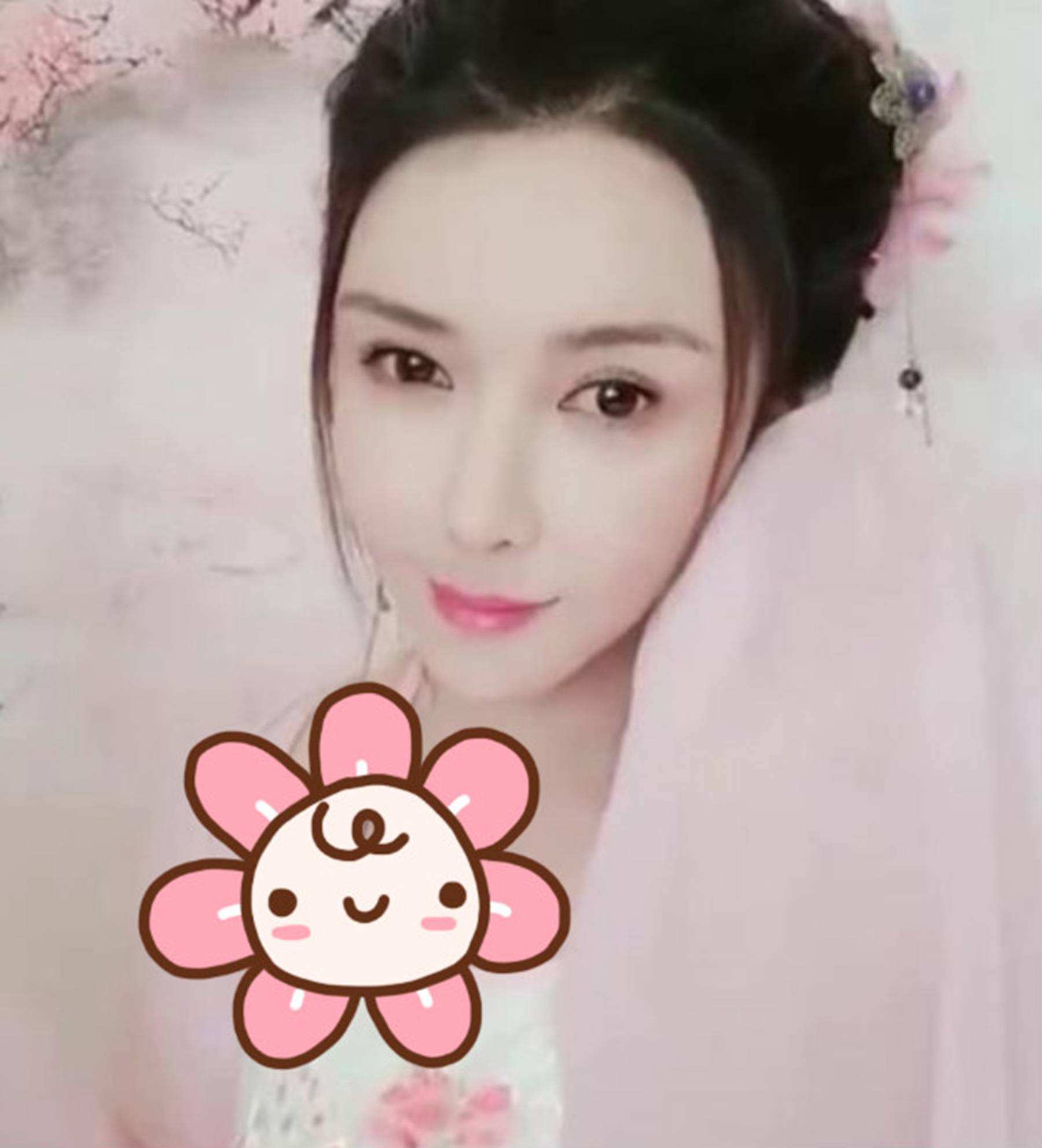 龚玥菲的简单介绍