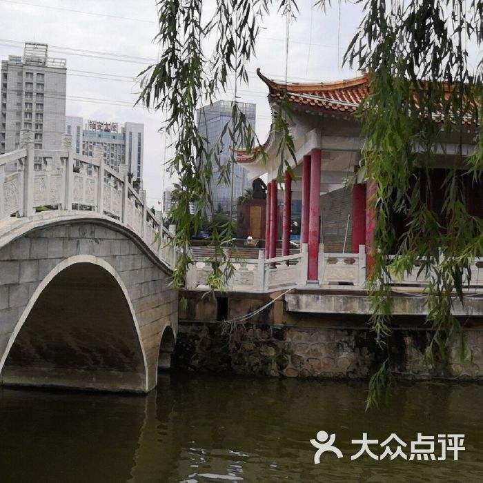 谭鑫培公园，谭鑫培公园属于什么街道