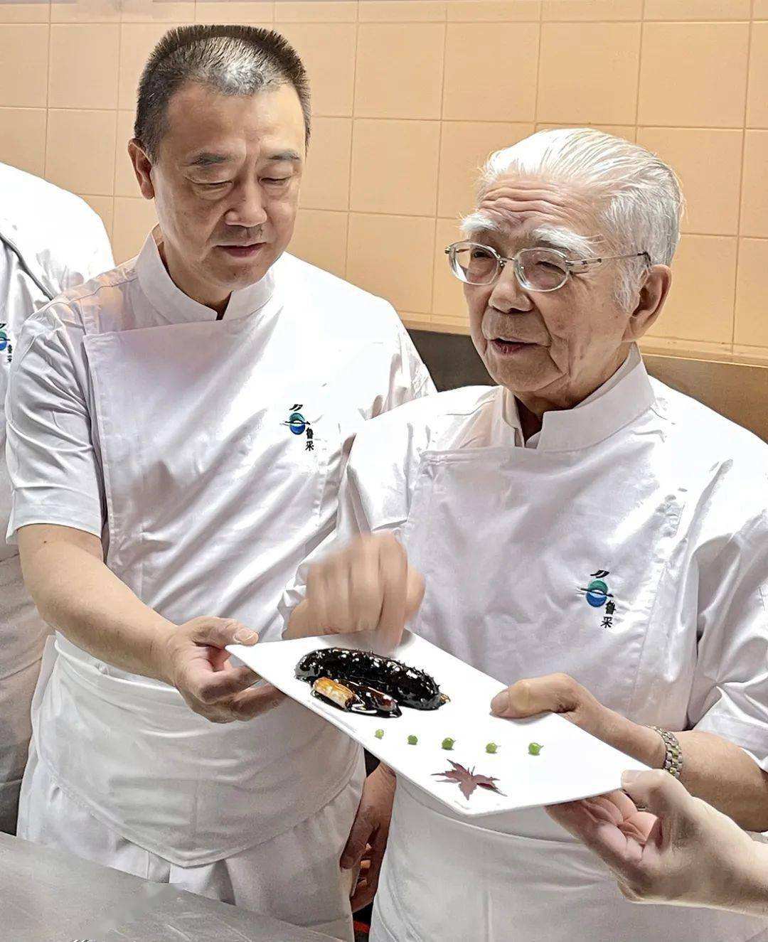 王义均，王一钧的女朋友