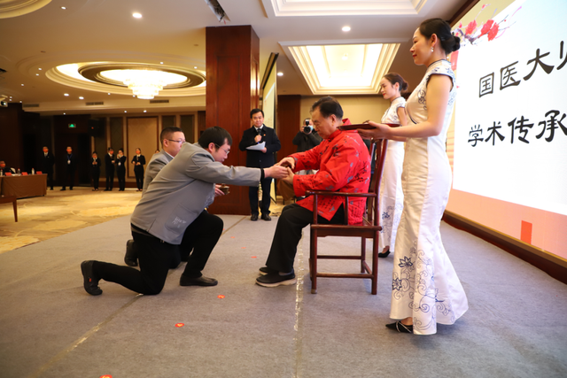 刘尚义，刘尚义灵膏