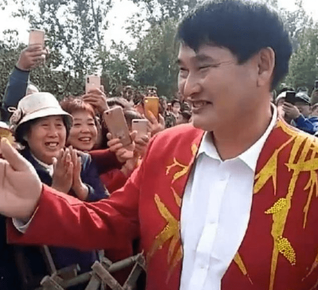 yy大衣哥，yy大衣哥架子鼓视频