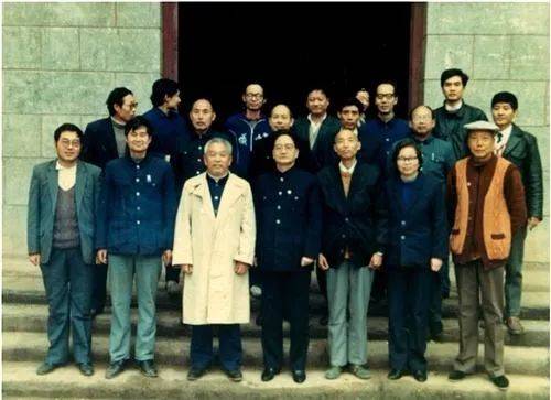 谢世杰，谢世杰 谢军 五粮液