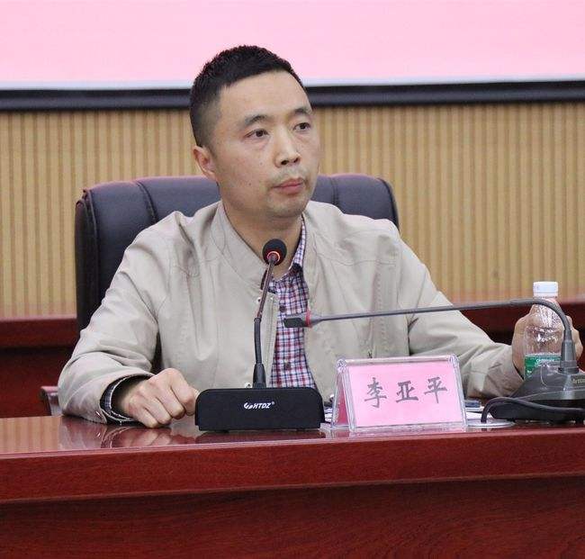 崔中华，崔忠华个人资料