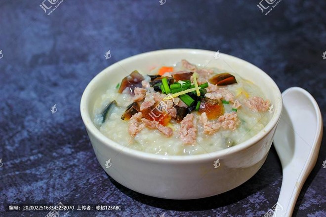 皮蛋瘦肉粥做法，皮蛋瘦肉粥做法最正宗的做法