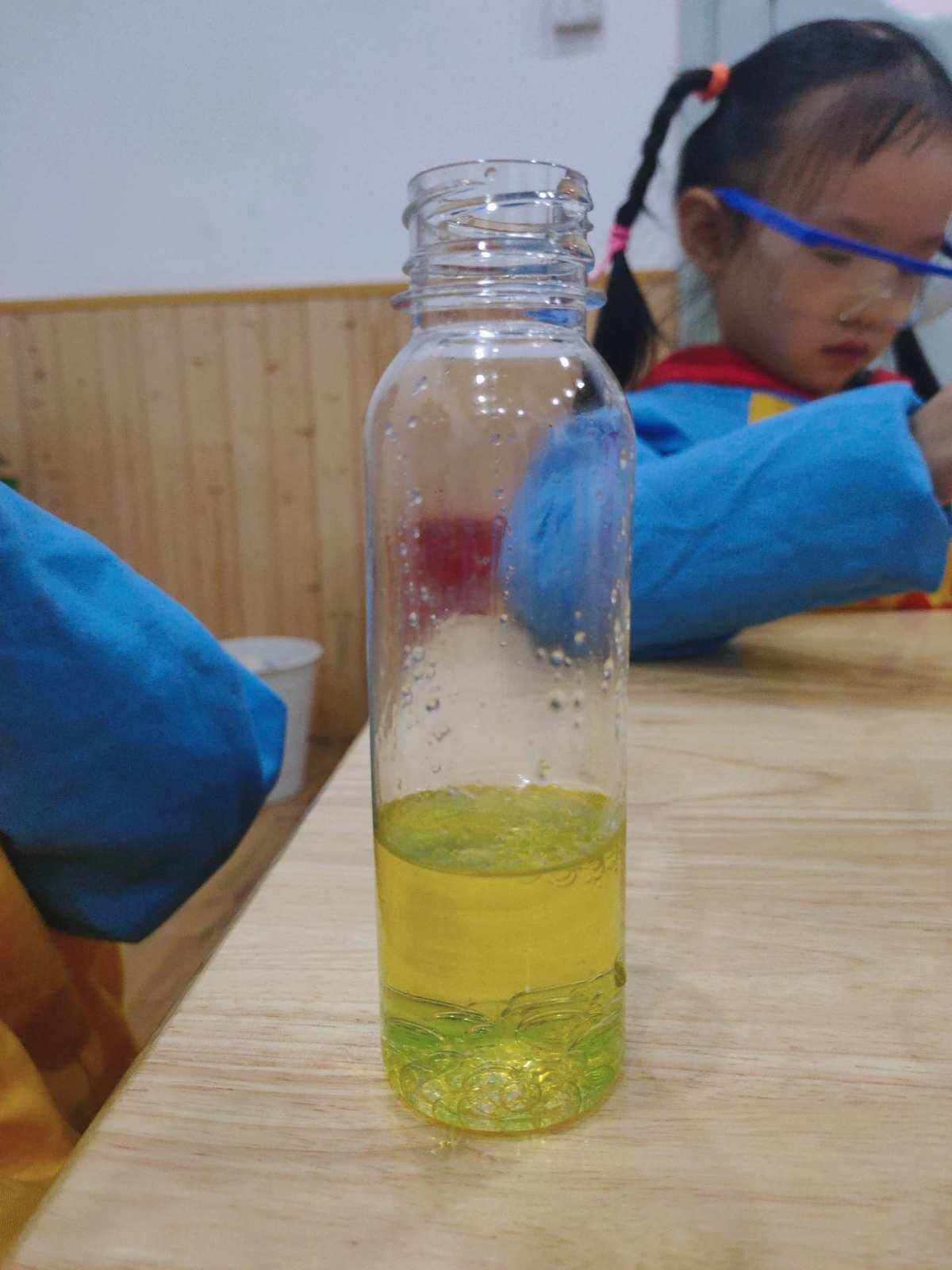 油滴实验，油滴实验数据