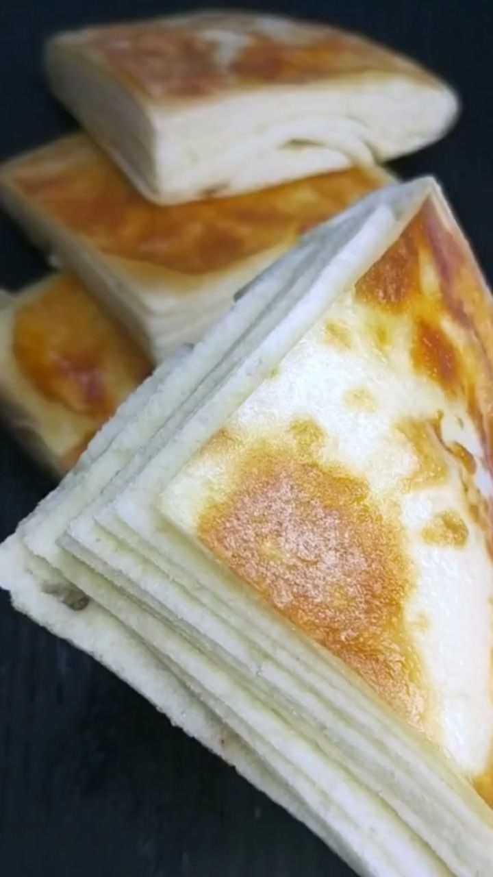 饺子皮做千层饼，馅饼皮怎样做又软又薄