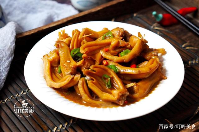 鸭爪怎么卤好吃，鸭爪怎么卤好吃视频