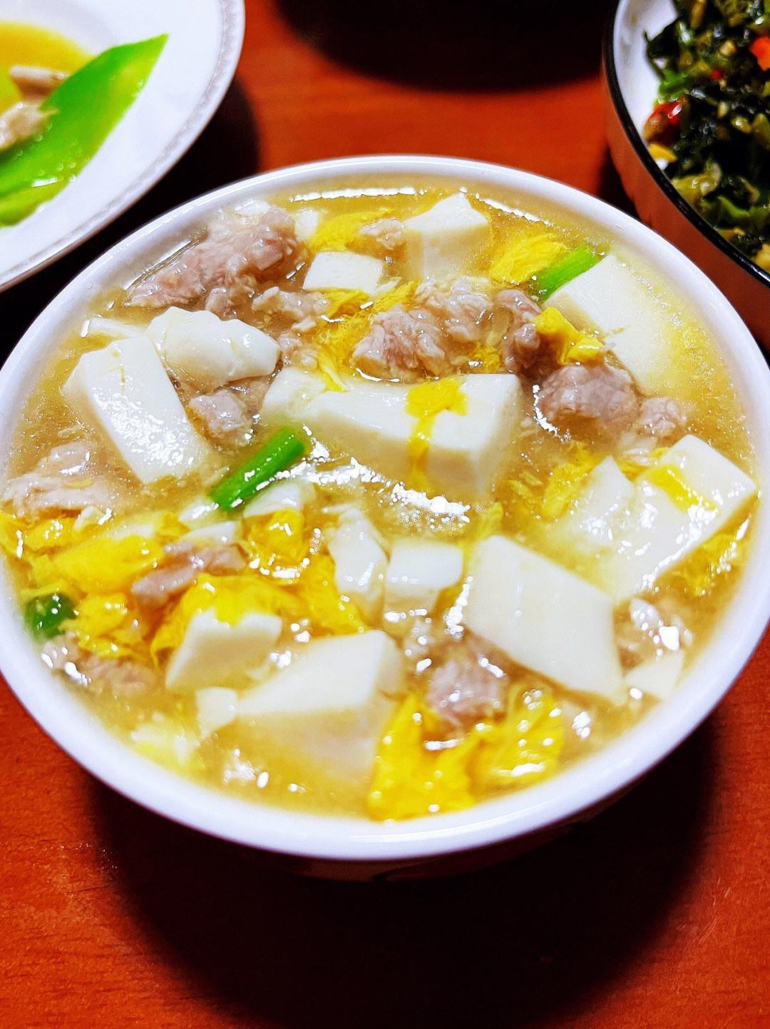 炖鸡蛋的做法，鸡枞炖鸡蛋的做法