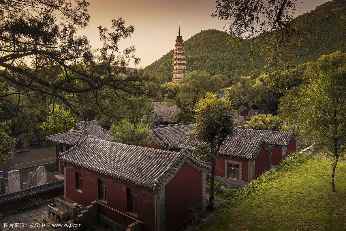 济南灵岩寺，济南灵岩寺好玩吗