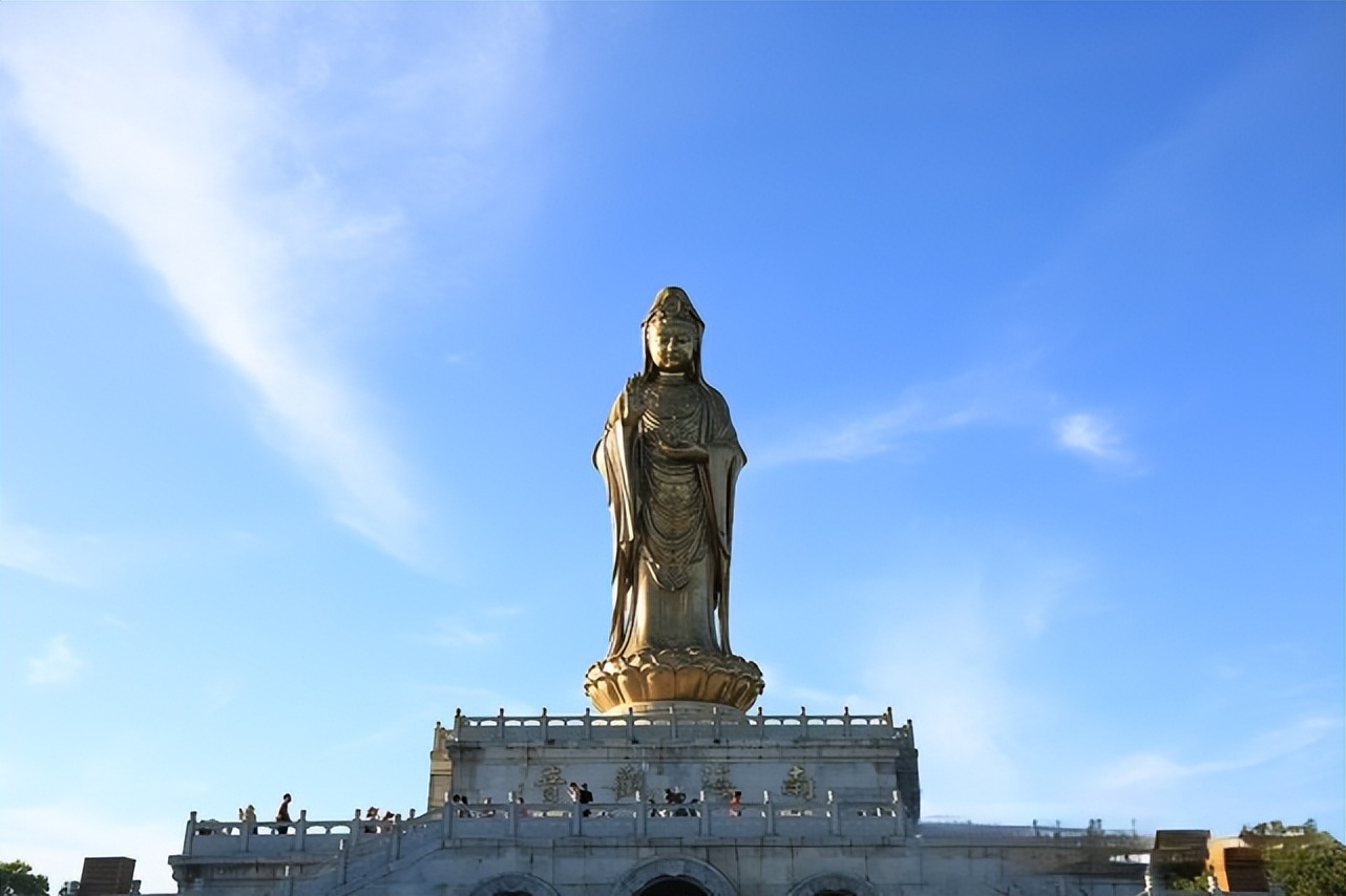 普陀山观音像，普陀山观音像图片