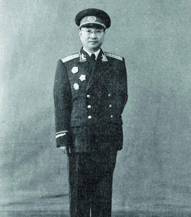 包含陈赓简历的词条
